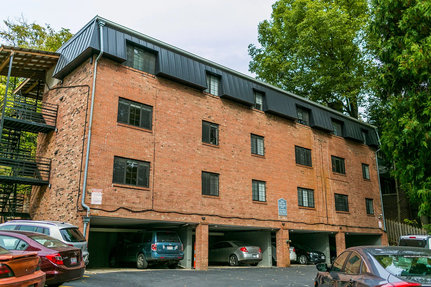 2 bed, $1,800 — Photo 1