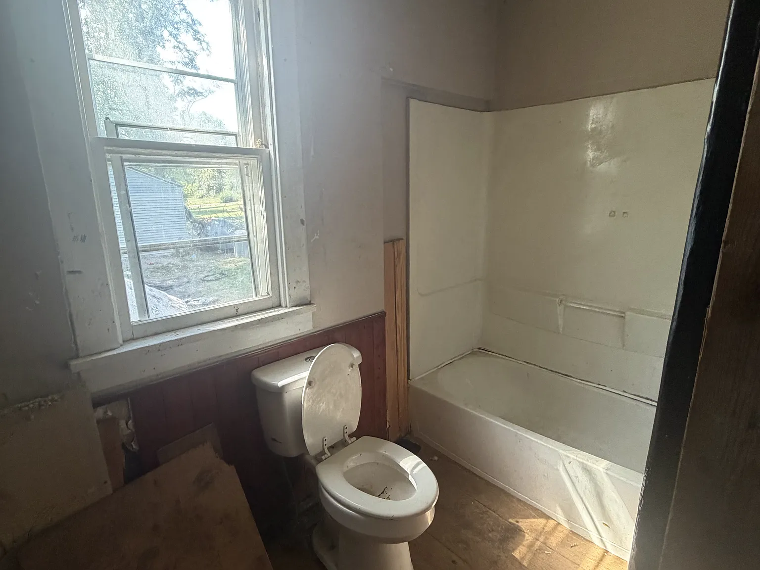 3 bed, 1268 sqft, $695 — Photo 3
