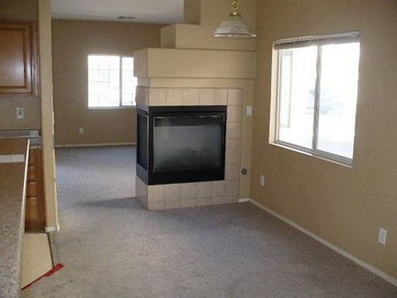 3rd image of 2416 Belt Buckley Dr
