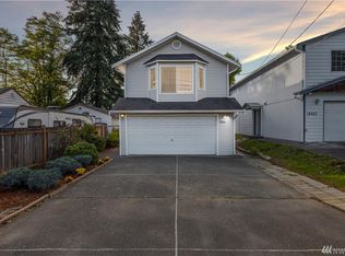 12425 3rd Ave SW, Burien, WA 98146