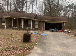 1871 Shelia Ave, Gadsden, AL 35907