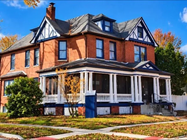 616 C St, La Porte, IN 46350