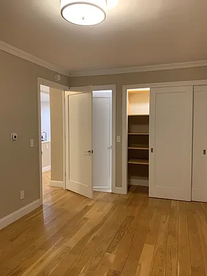 Rented by UES Management | media 10