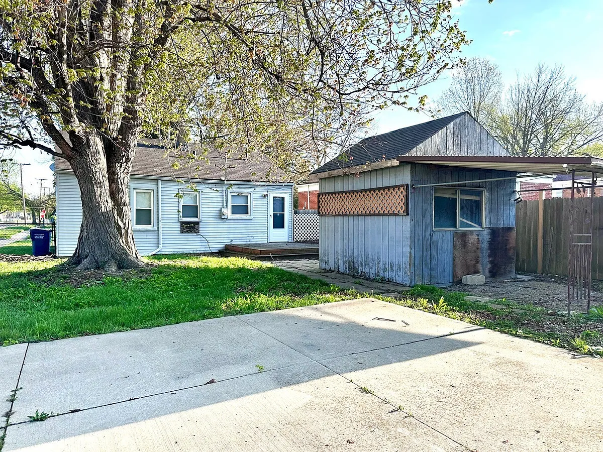 Building Photo - 1697 London Ave