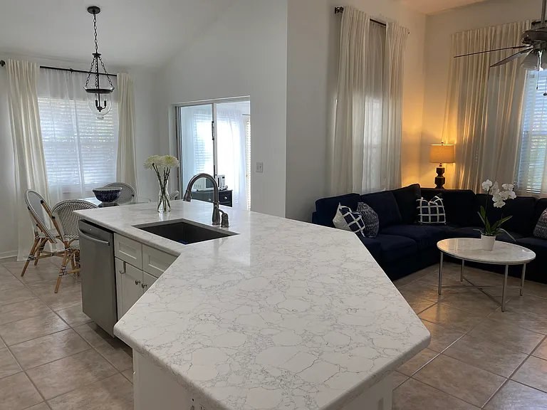 2301 Oakhurst Ct — Photo 4
