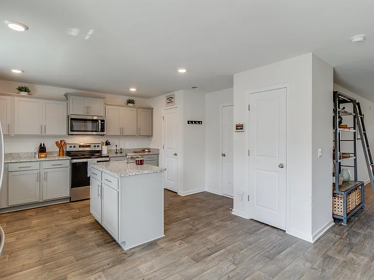 196 Dunham Rd — Photo 10