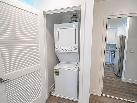 5th image of 26701 McBean Pkwy APT 411