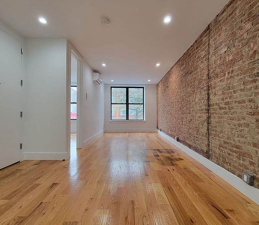 1st image of 3720 Bronxwood Ave Floor 2