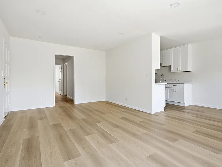 3873 College Ave #5 — Photo 8