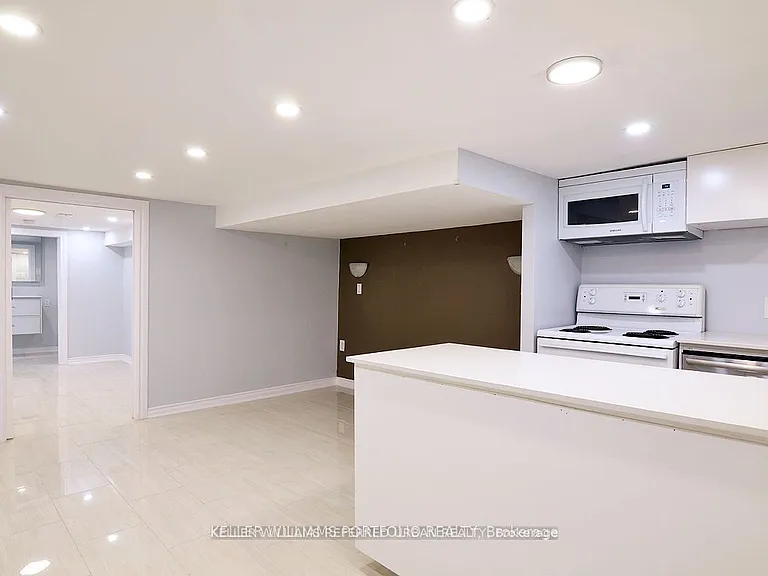431 Kingston Rd #LOWER — Photo 6