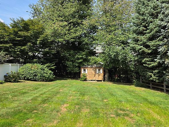 5th image of 3 Emerson Place