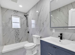74 Broadway St #4C, Freeport, NY 11520