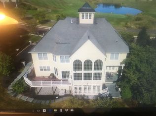 885 Clubhouse Dr, Harleysville, PA 19438