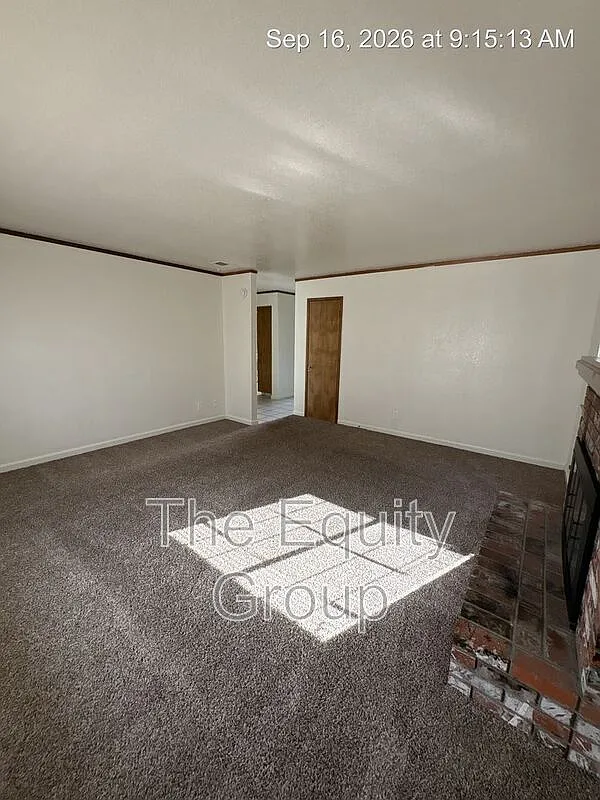 2 bed, 1.0 bath, 1054 sqft, $1,650 — Photo 4