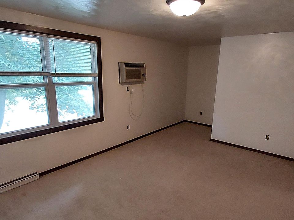 Pictures taken before unit got cleaned