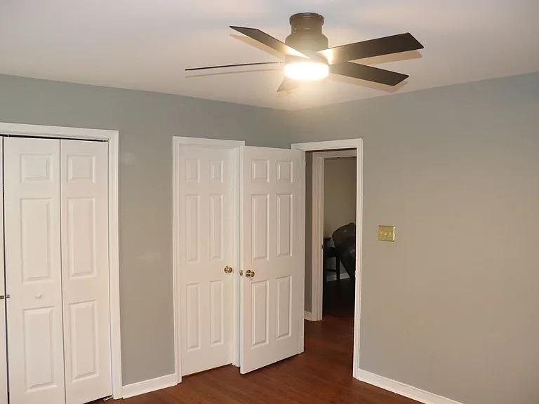 6001 Yates Ln — Photo 15