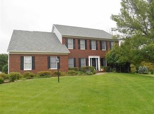 2003 Saint Andrews Cir, Bettendorf, IA