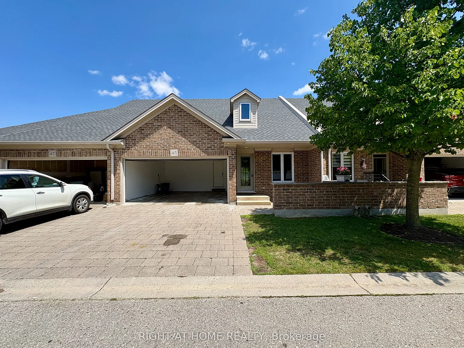 3 bed, $2,800 — Photo 1