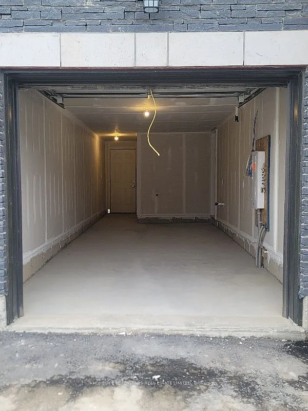 3 bed, $2,500 — Photo 3
