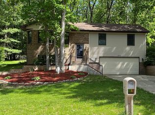 1683 Scott Creek Dr NE, Belmont, MI 49306