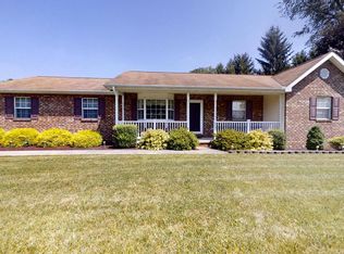 975 Bollinger Rd, Littlestown, PA 17340