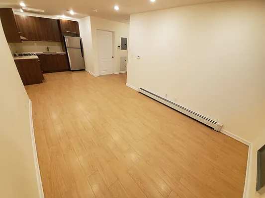 Rented by Metro Garden Realty NYC | media 41