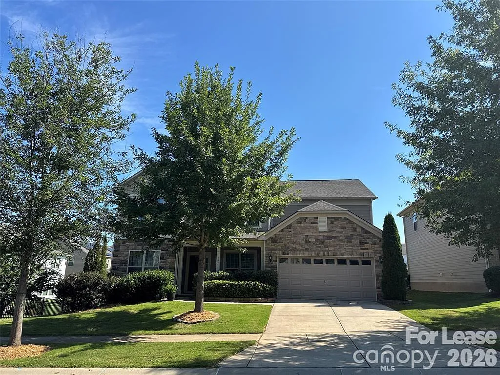 5 bed, 4.0 bath, 3104 sqft, $3,200 — Photo 1