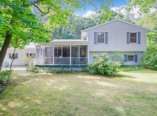 15186 Kelly St, Spring Lake, MI 49456