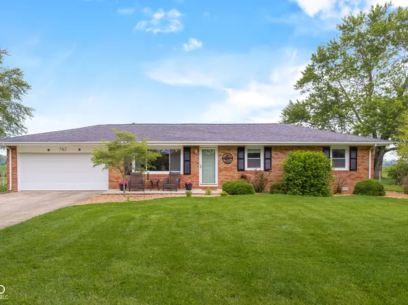 762 N Dellasburg Rd, Columbus, IN 47203