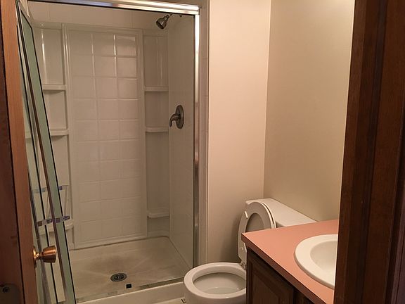 5th image of 14902 Willow Creek Dr
