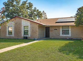 2926 Burning Tree Ln, Garland, TX 75042