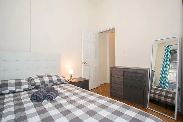 Rented by Arden Realty Corp. | media 27