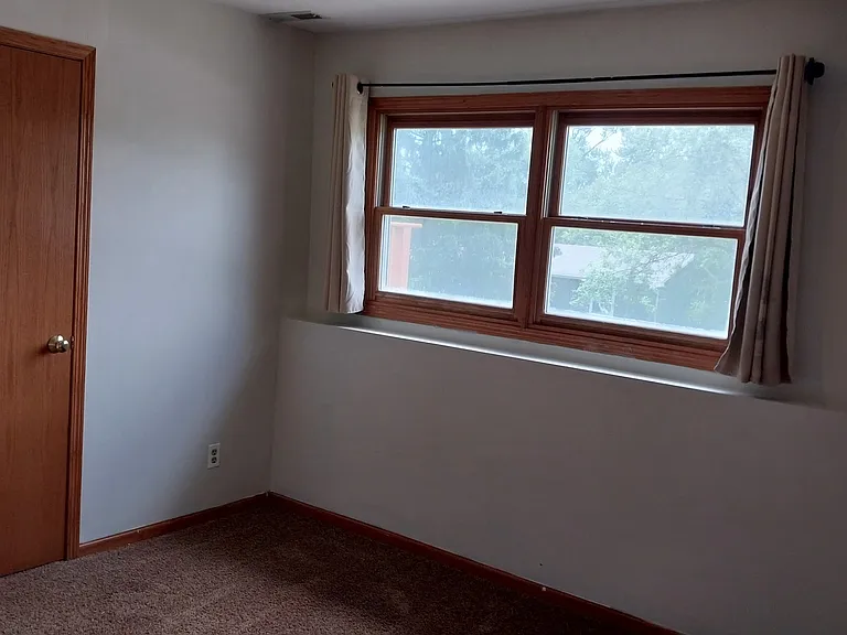 5420 Hillside Dr — Photo 19