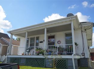 10 Cottage St, Cranston, RI 02910