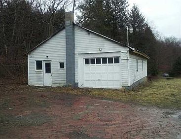 2nd image of 446 Cadogan Slate Lick Rd