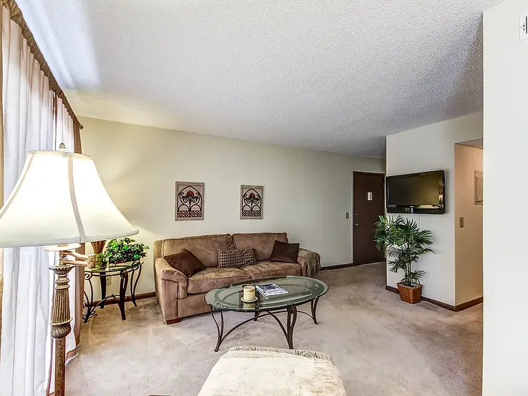 The Dunes Apartments — Photo 10
