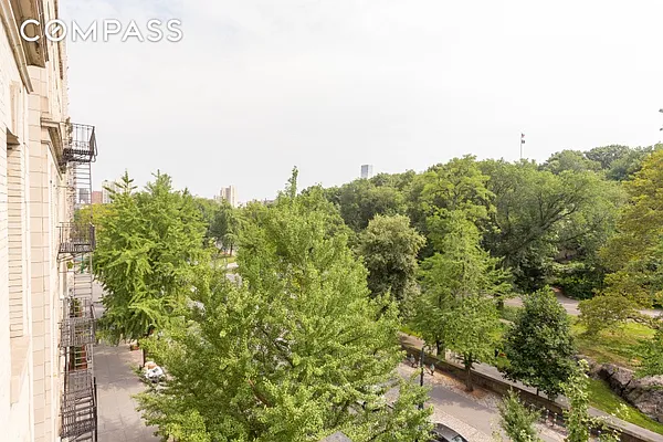 Rented by Compass | media 34