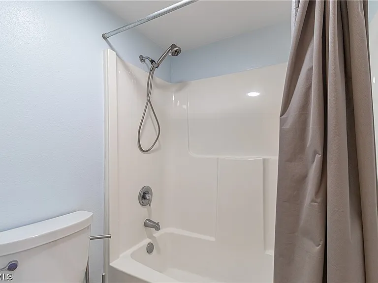 7410 Lake Breeze Dr #203 — Photo 5