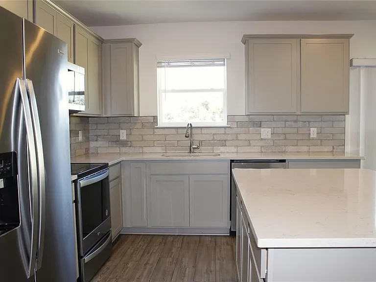 30600 Thunderbird Dr — Photo 25
