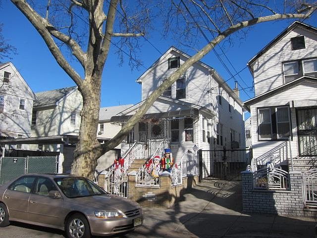 1st image of 107TH Ave