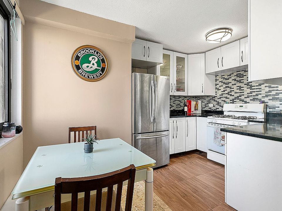 2nd image of 90 Gold St APT 24G