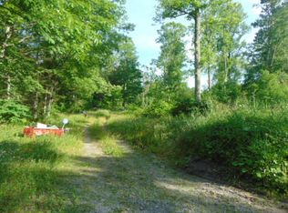 146 Community Dr, Rupert, WV 25984