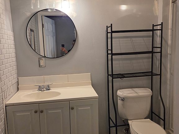 5th image of 29 Sugarbush Ct