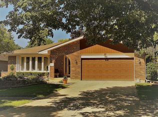 7020 Plymouth Rd, Downers Grove, IL 60516