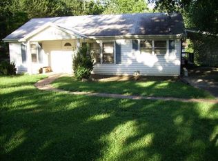 426 S Ridge St, Dallas, NC 28034