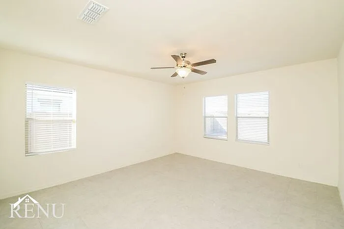 35579 W San Capistrano Ave — Photo 12