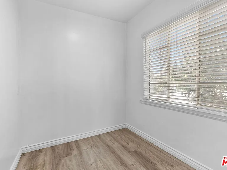 729 Crenshaw Blvd — Photo 4