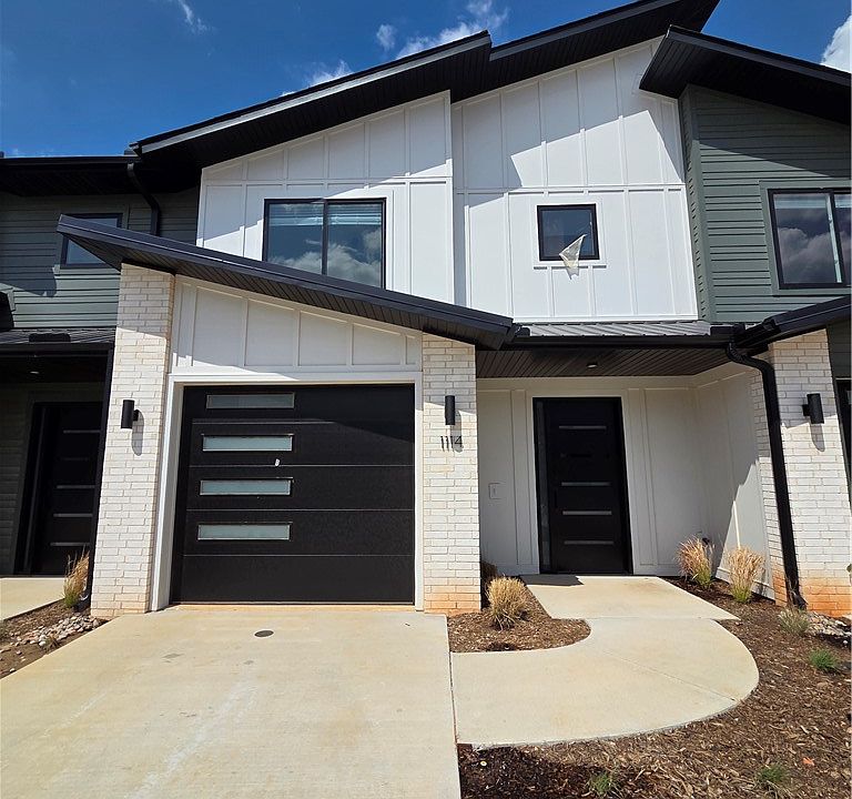 1st image of 1114 Emilia Ave