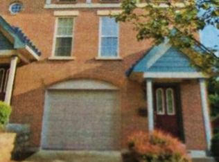 615 Straight St, Cincinnati, OH 45219