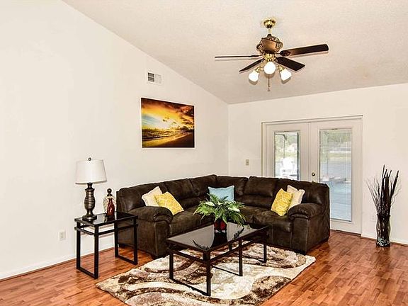 5th image of 1738 Tarah Trace Dr